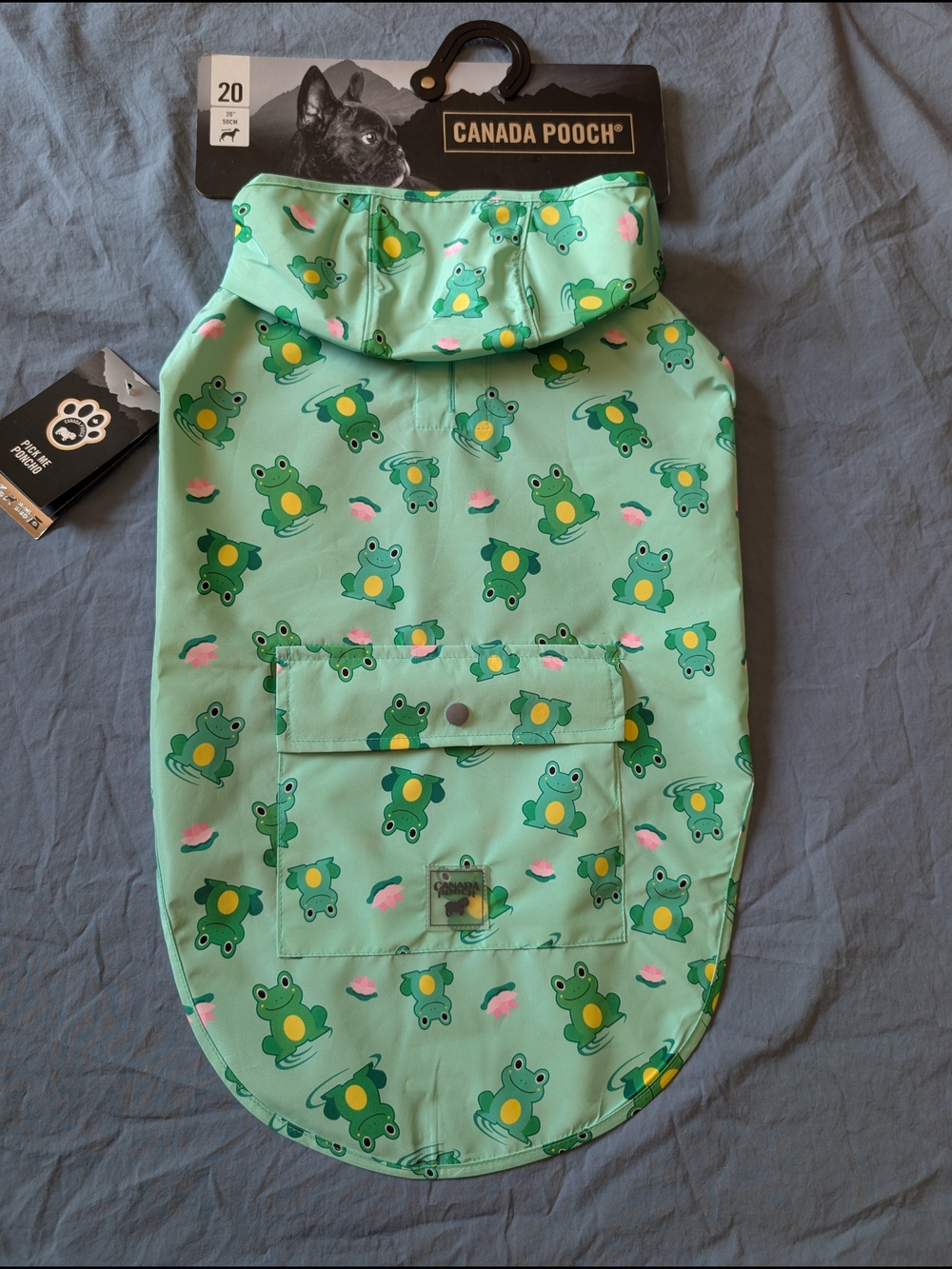 Canada Pooch Mint Frog Raincoat for Dogs, Size 20